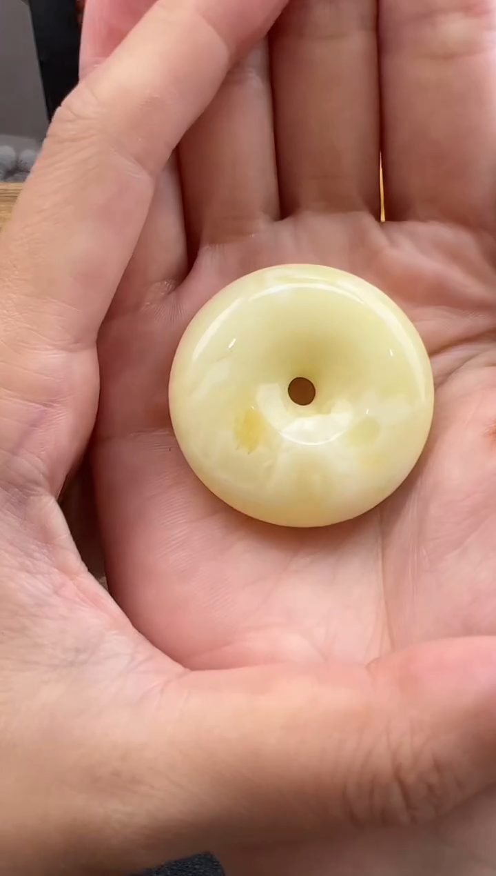 【闪购商品】琥珀裸石未镶嵌10113255-吊坠