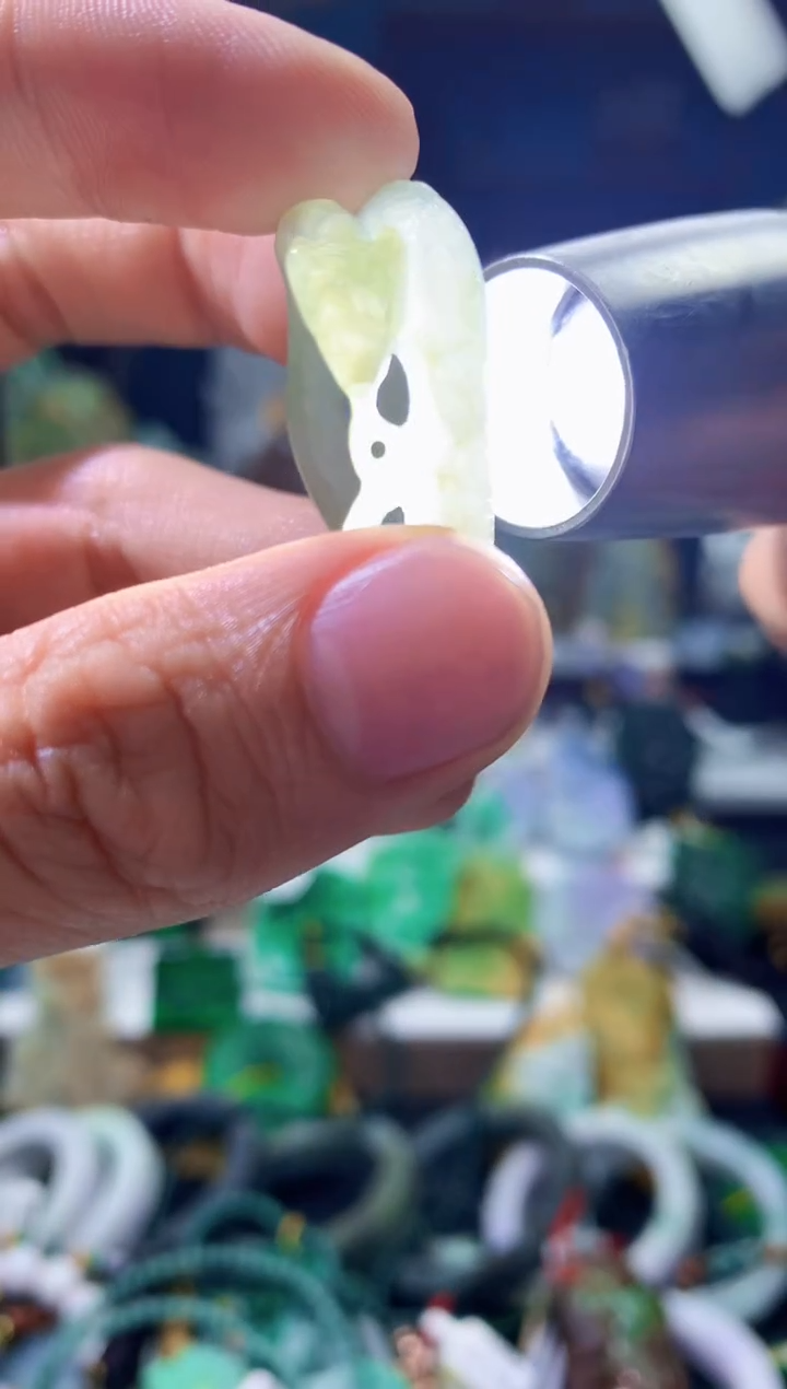 颈饰未镶嵌翡翠翡翠天然缅甸a货翡翠