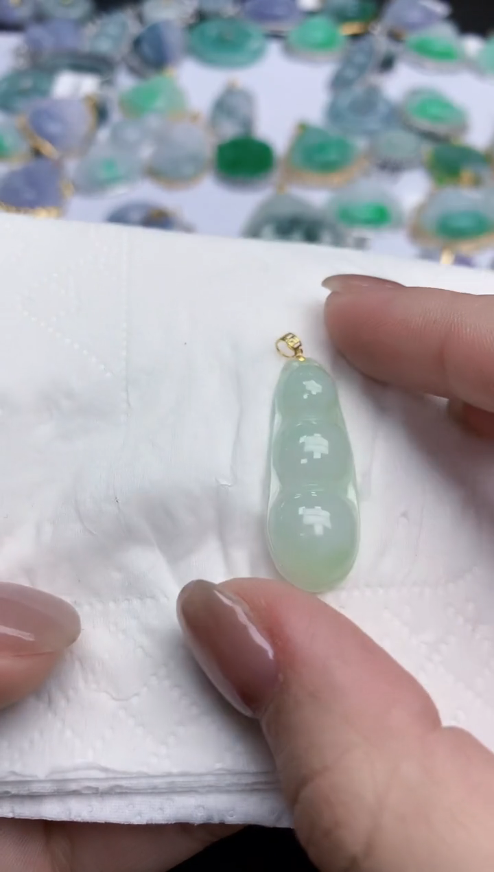 【闪购商品】翡翠颈饰18K金镶嵌天然缅甸翡翠A货