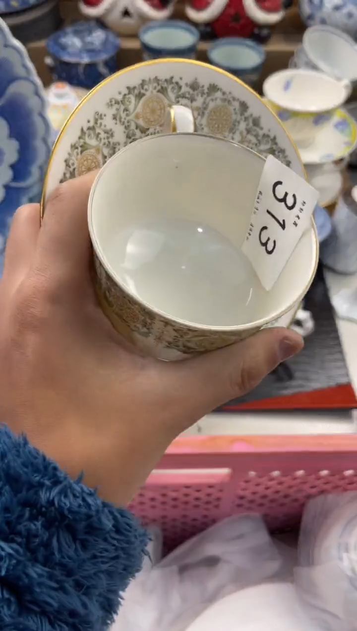 洛*塔 店铺名称 轩轩瓷器 闪购类型 定向 洛丽塔