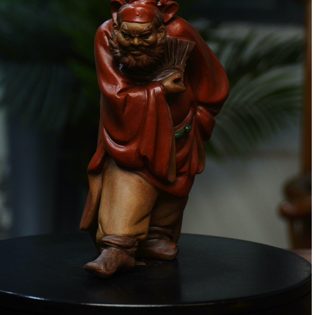 双色钟馗 宜兴摆件