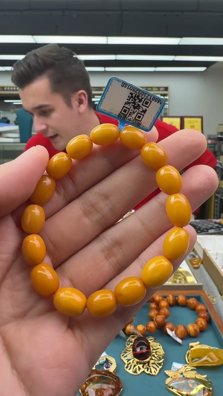 【闪购商品】琥珀手串未镶嵌127秒拍号