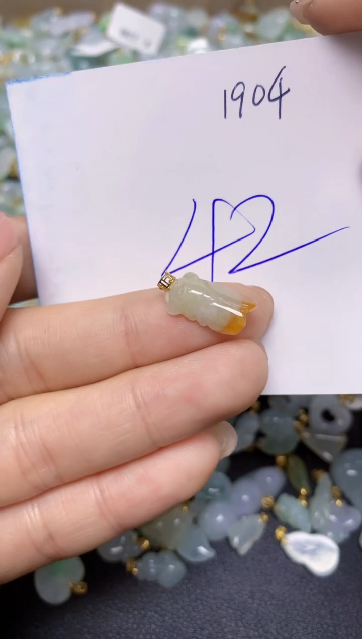 【闪购商品】翡翠挂件18K金镶嵌 天然翡翠A货