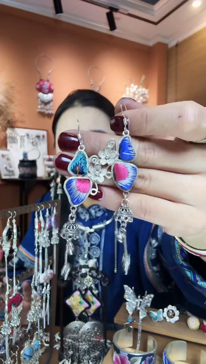 【闪购商品】刺绣纯手工民族风耳环