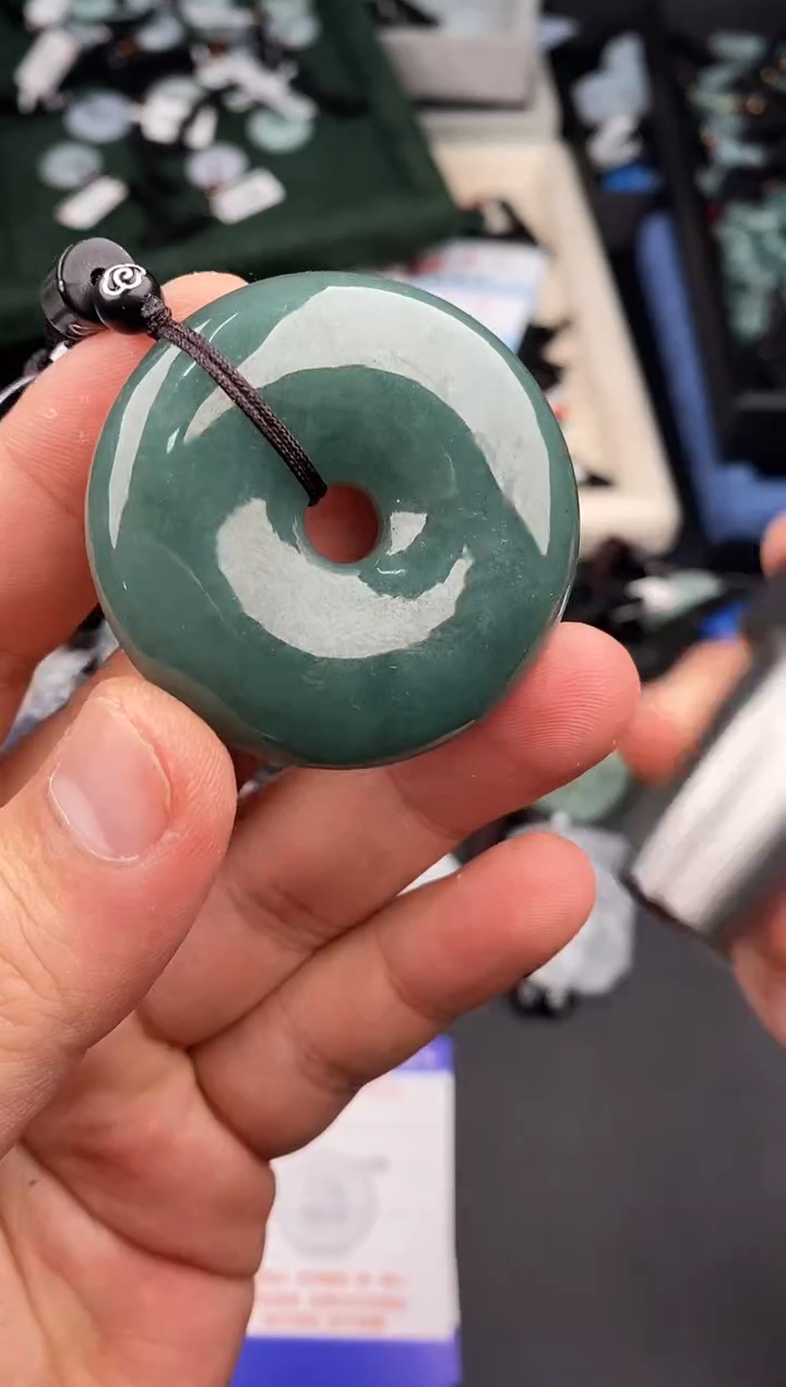 【闪购商品】翡翠颈饰未镶嵌   天然翡翠，一物一图