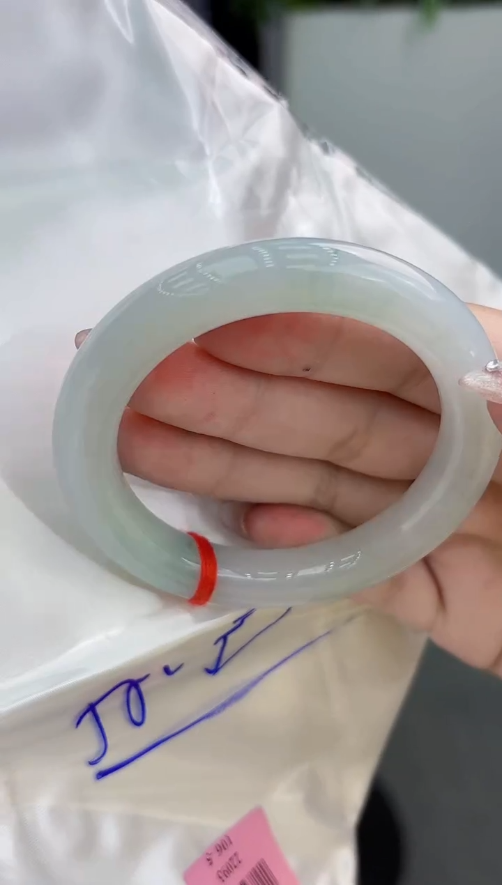 【闪购商品】翡翠手镯未镶嵌翡翠手镯