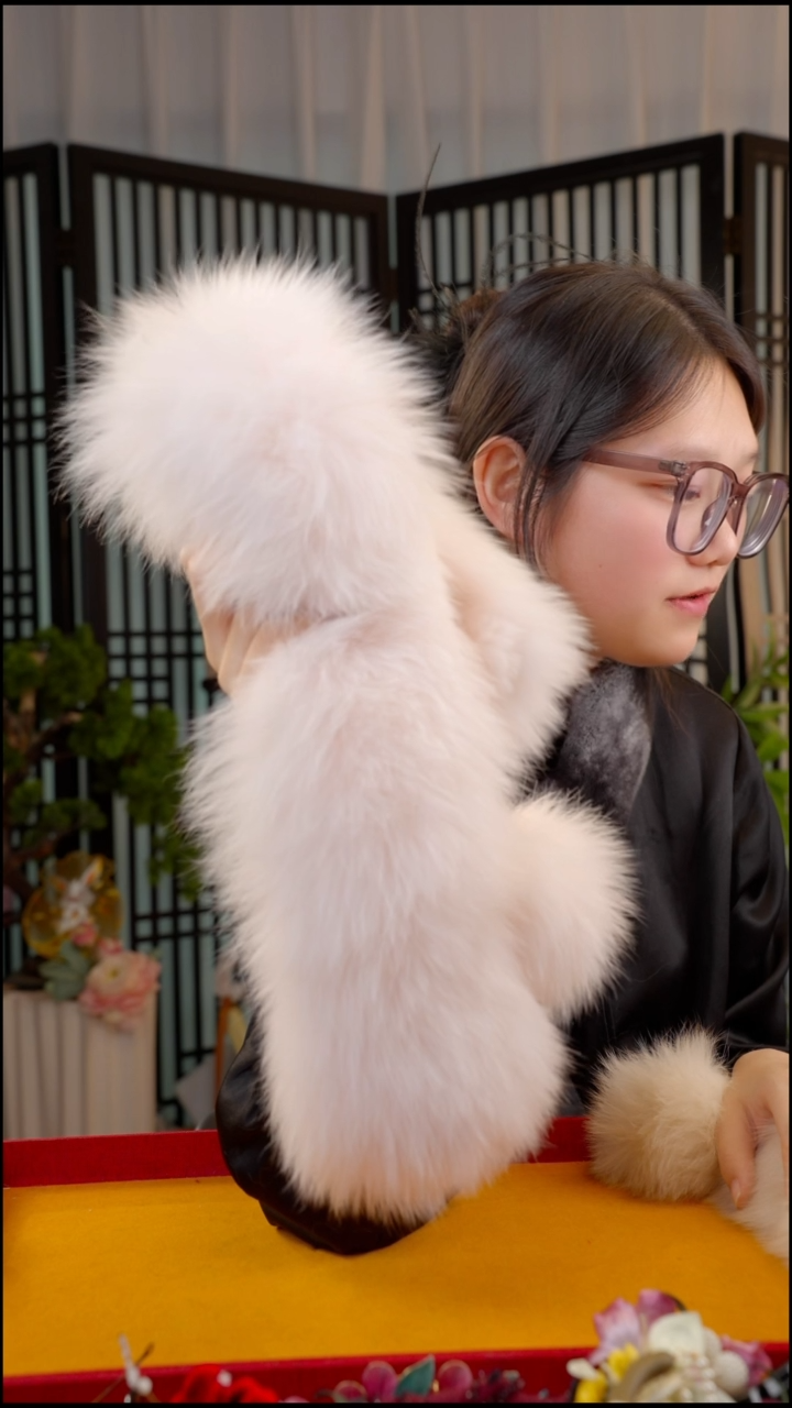 刺绣粉色毛领111