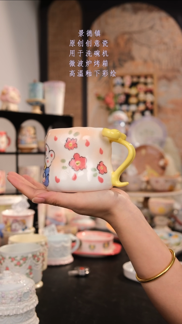 摆件景德镇手工手绘设计师款