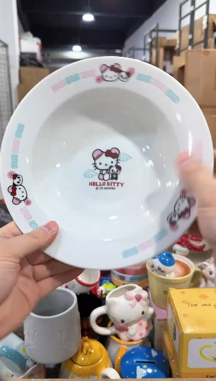 瓷片国风kt猫餐盘  