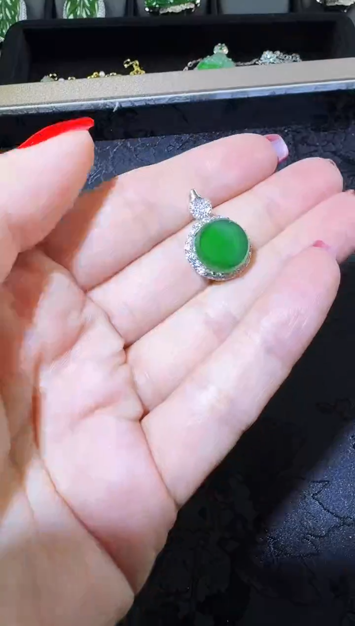 【闪购商品】翡翠吊坠(不含链)银S925镶嵌无事牌