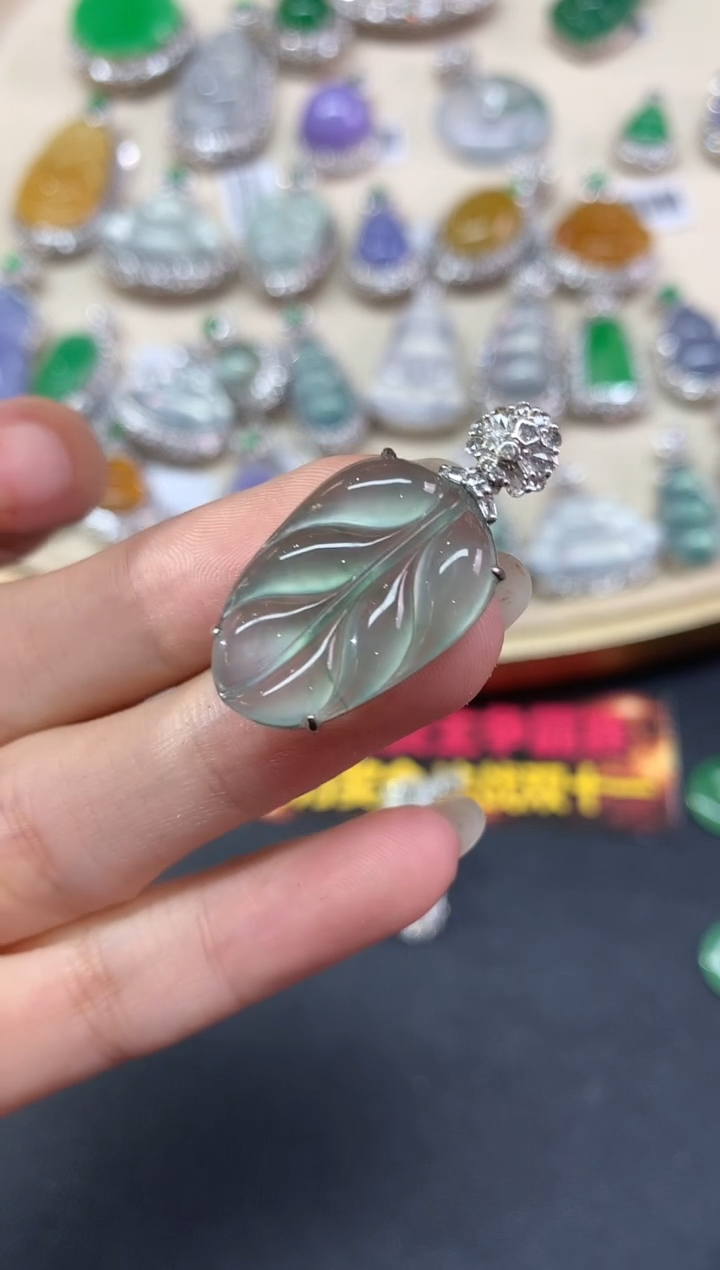 吊坠(不含链)18K金镶嵌翡翠吊坠(不含链)|12800