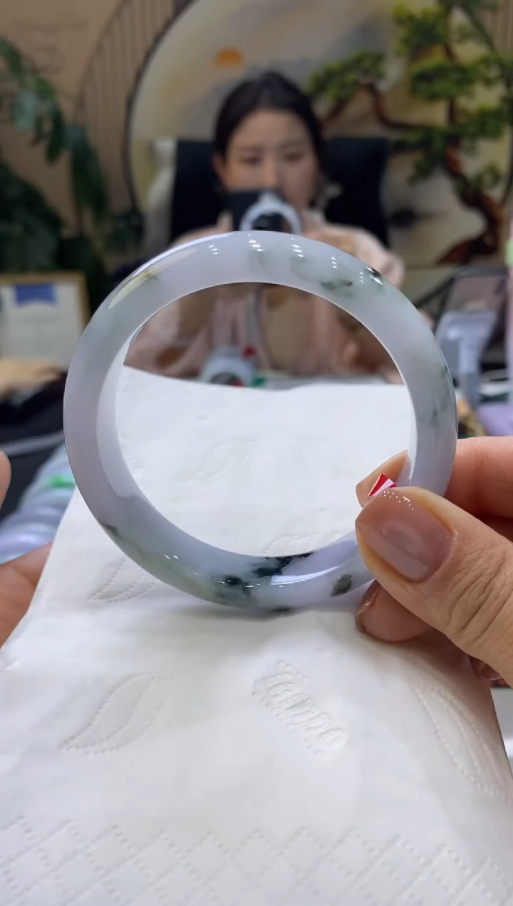 【闪购商品】翡翠手镯未镶嵌99903764