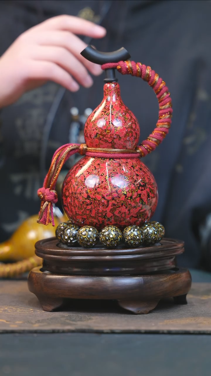 【闪购商品】YJ176漆艺酒葫芦不包手串及旋转底座