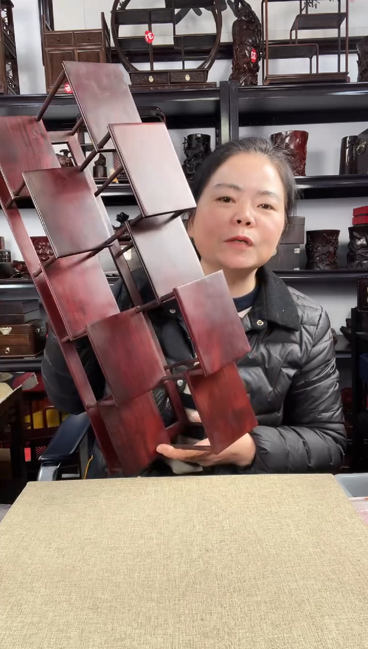 木十步老李红木工艺品