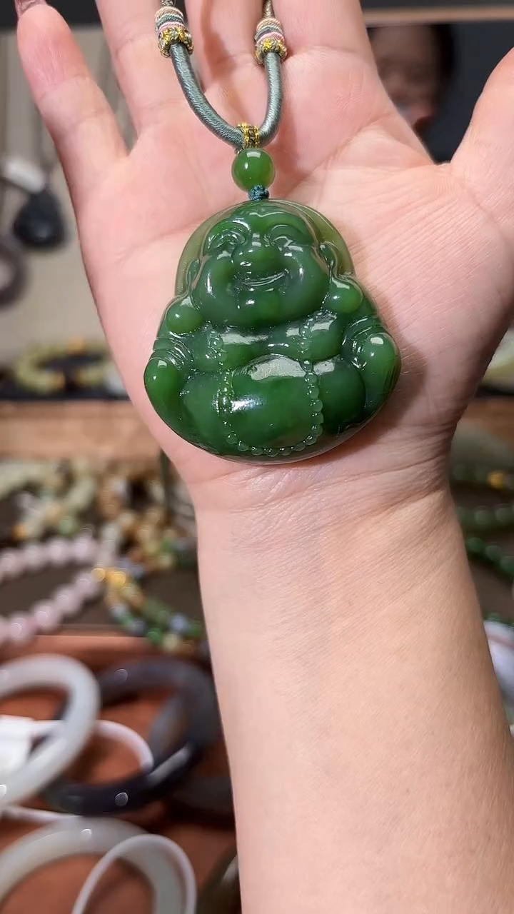 和田玉（碧玉）未镶嵌颈饰1