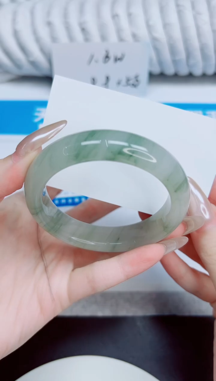 未镶嵌手镯石英质玉96/56