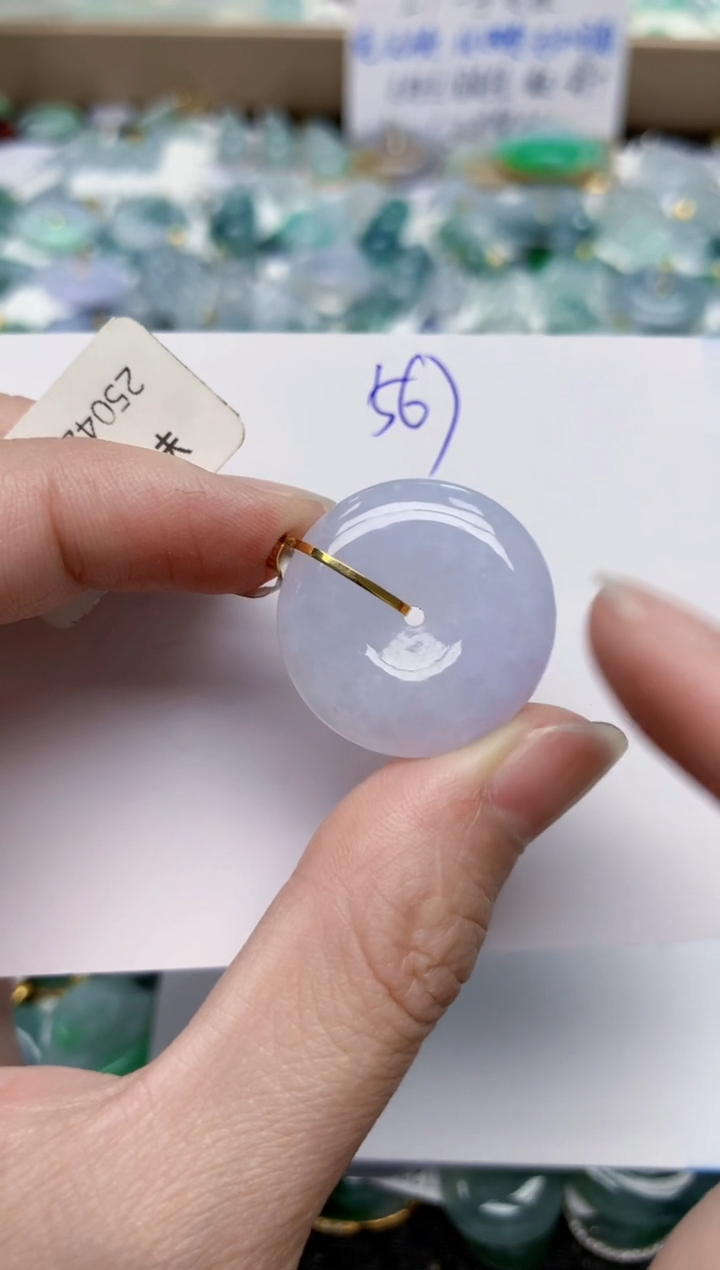 翡翠18K金镶嵌颈饰天然缅甸A货翡翠