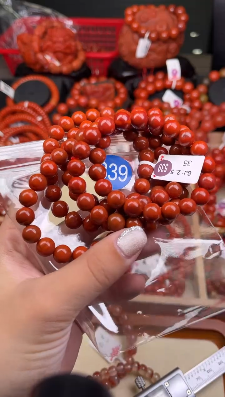 南红玛瑙未镶嵌珠宝奇石839-8+