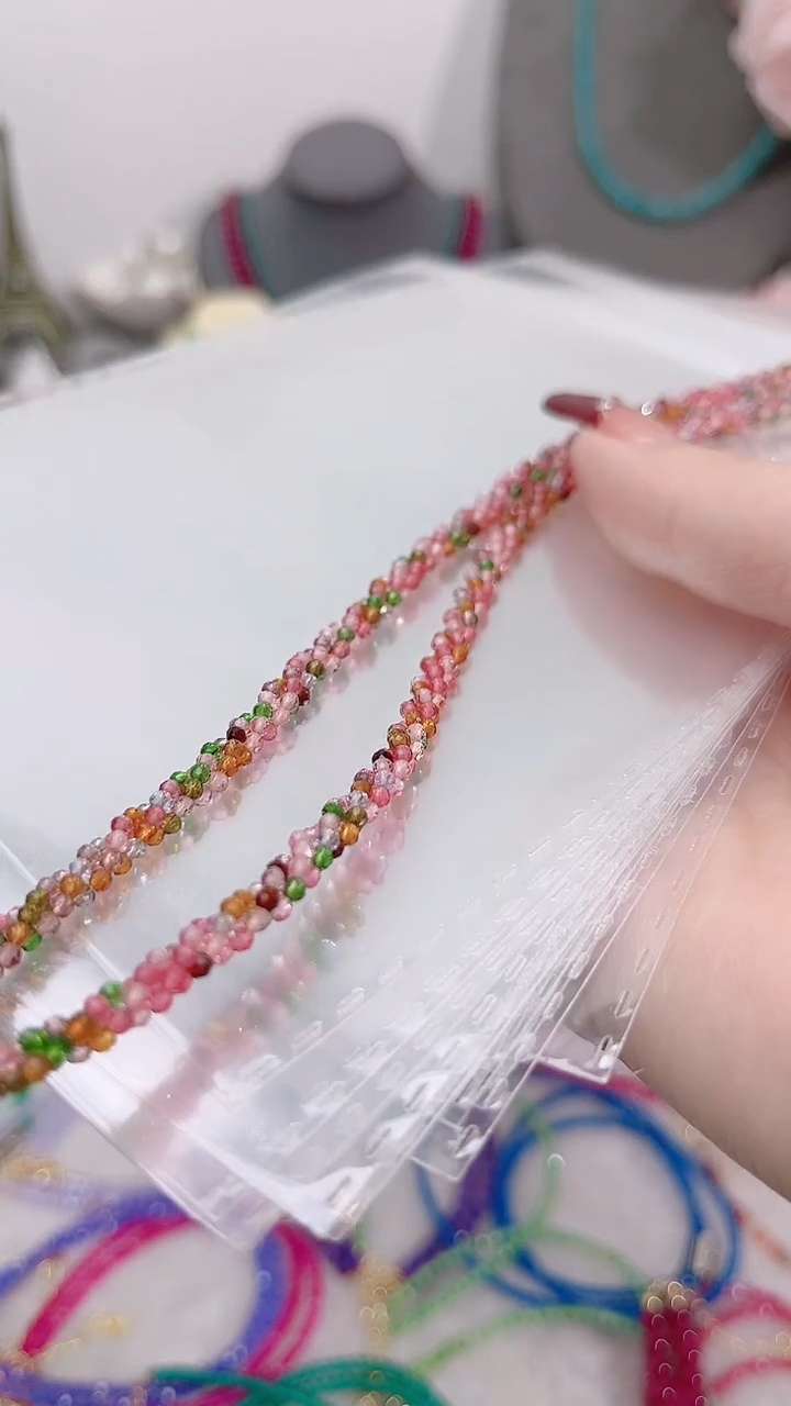 颈饰银S925镶嵌尖晶石粉麻花39.9