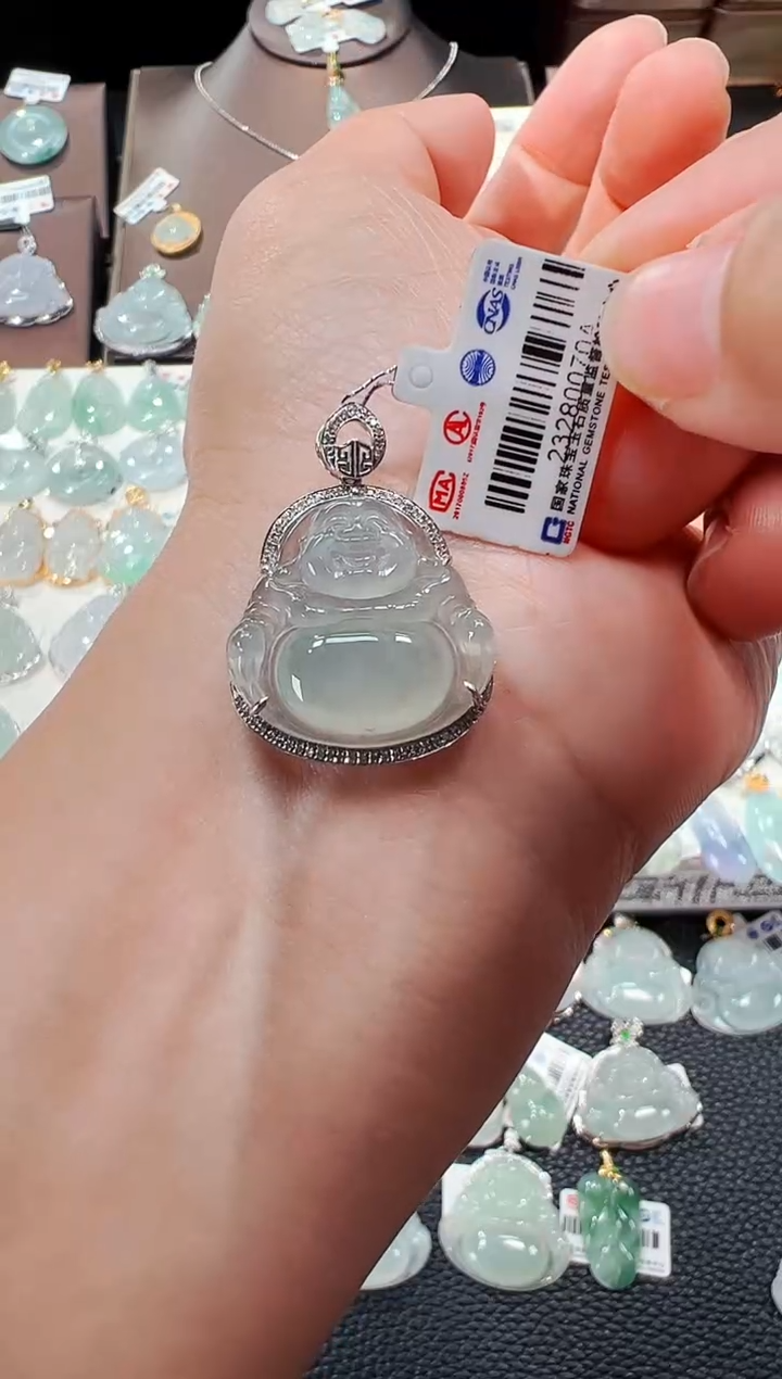 【闪购商品】翡翠吊坠(不含链)18K金镶嵌佛公吊坠70A