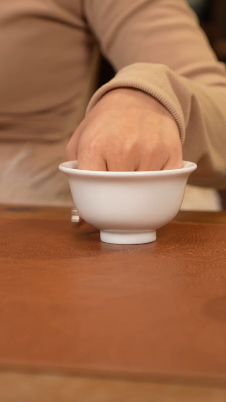 【闪购商品】杯景德镇白胎压手杯