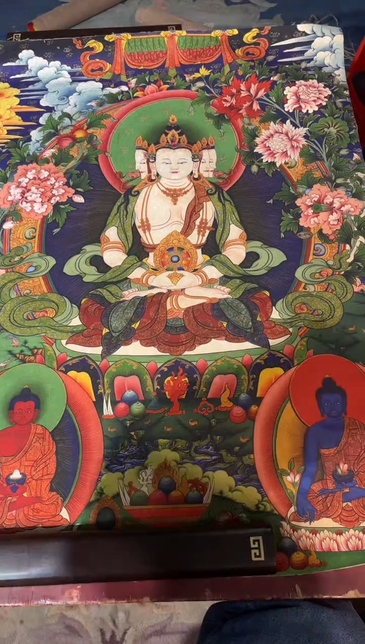 卷轴画龙妹的唐卡tk16