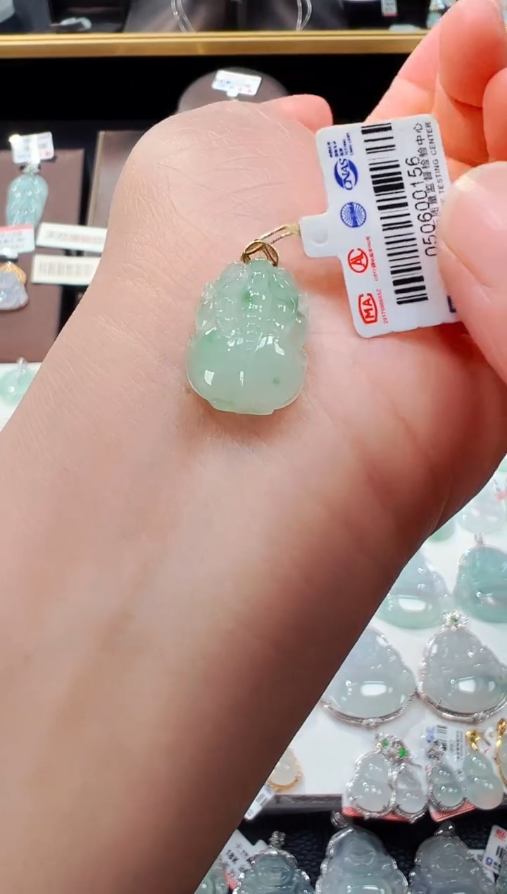 【闪购商品】翡翠吊坠(不含链)18K金镶嵌貔貅吊坠156