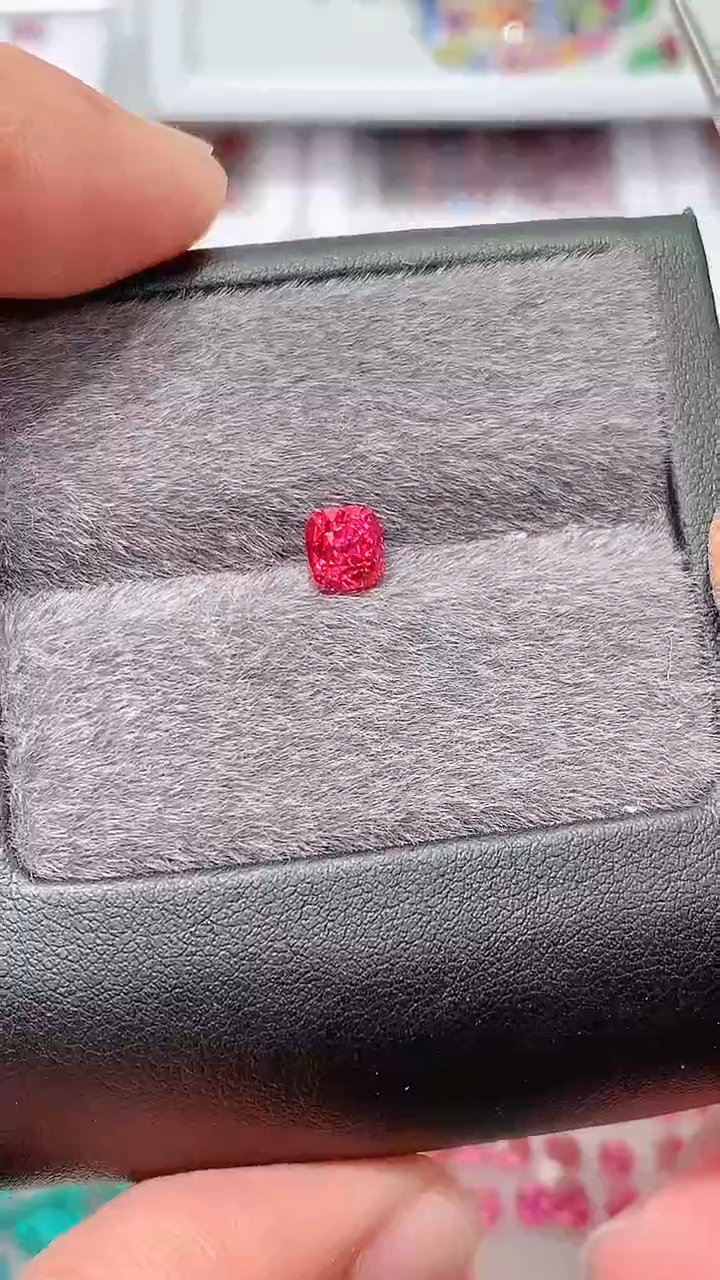 【闪购商品】尖晶石裸石未镶嵌粉绝1.2