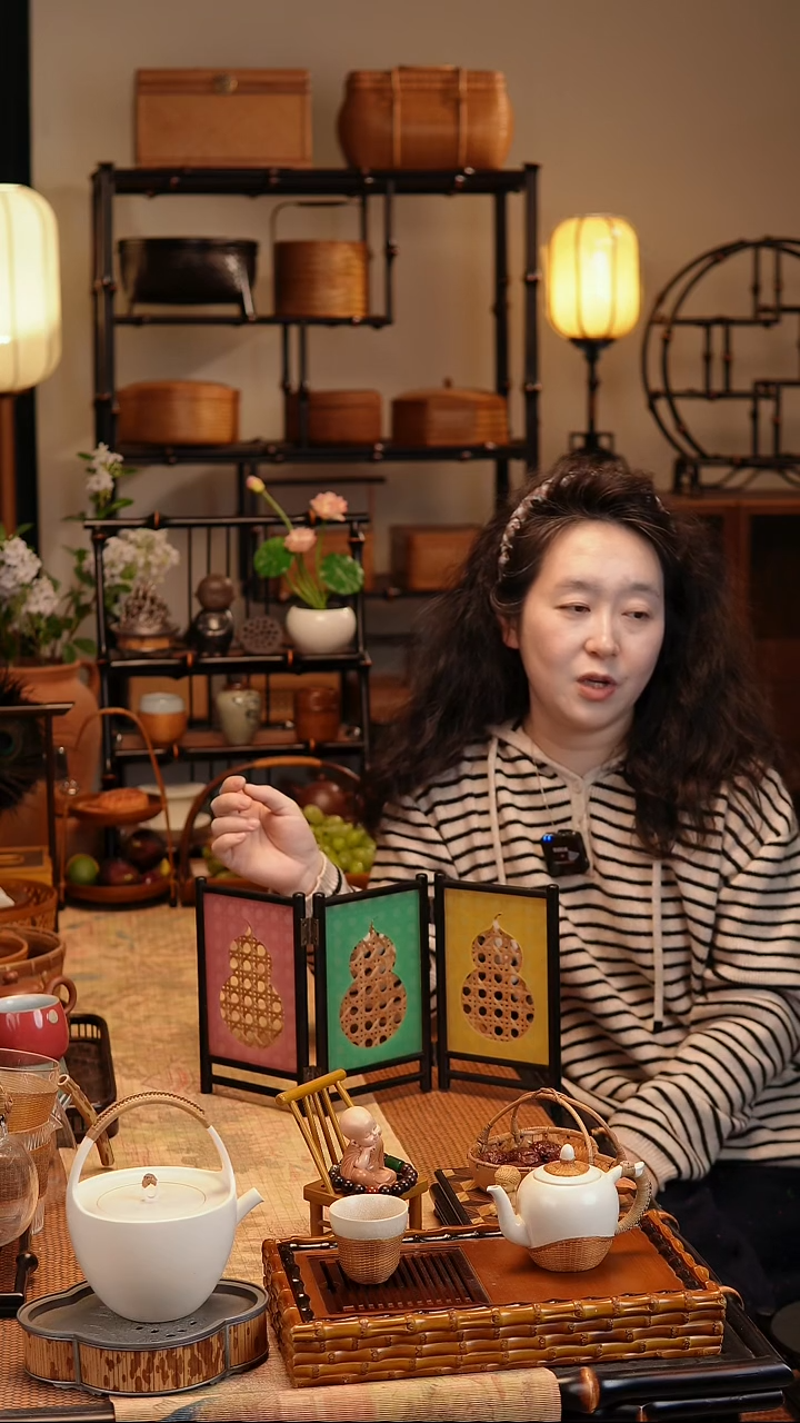 微瑕品三彩葫芦屏风