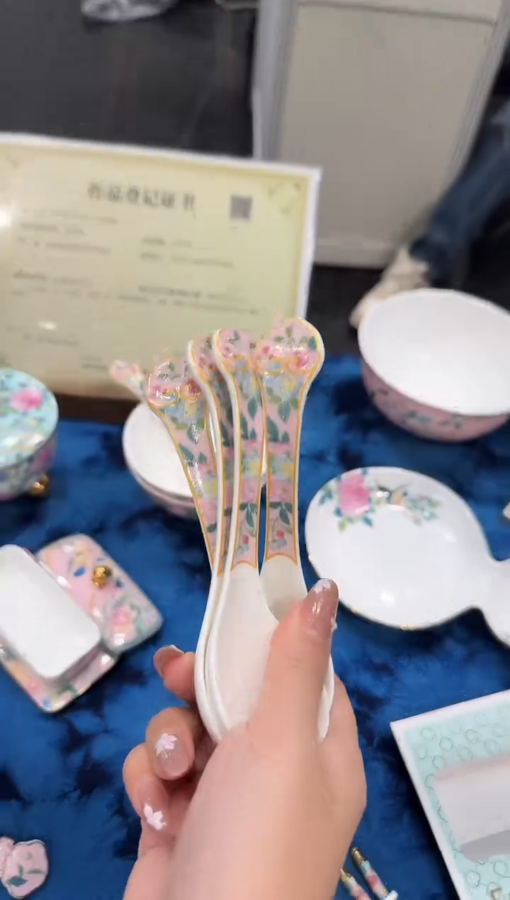 小乔推荐如图所示