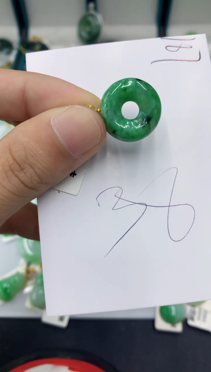 【闪购商品】翡翠颈饰18K金镶嵌翡翠