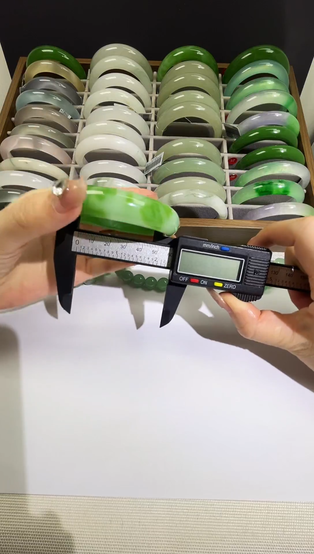 灵动飘花高货毕业款手镯