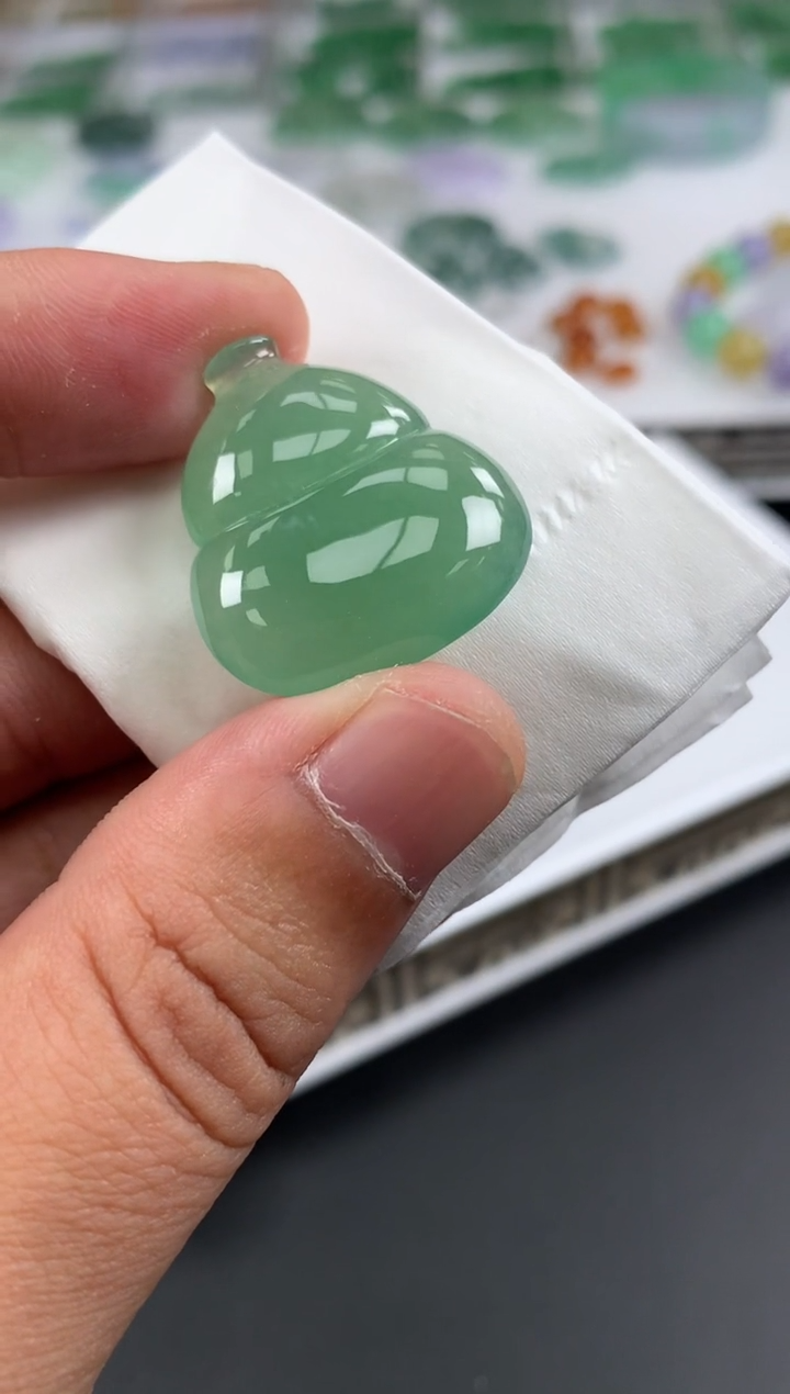 【闪购商品】定制翡翠未镶嵌翡翠