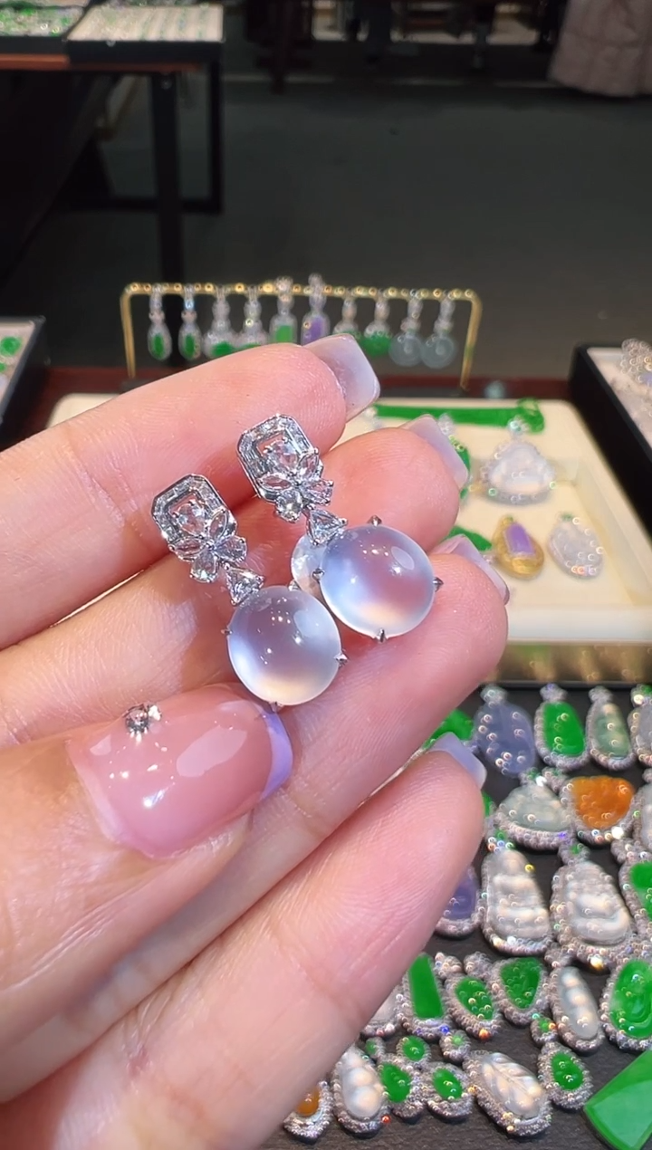 【闪购商品】翡翠耳饰18K金镶嵌翡翠