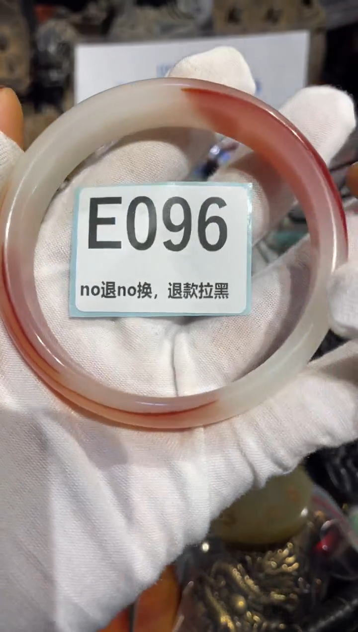 瓷片浅**然表姐直播所见所得