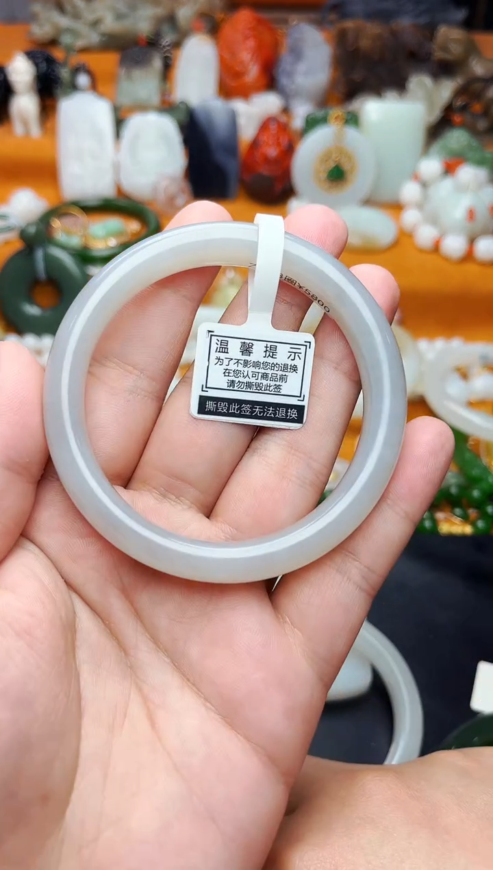 【闪购商品】和田玉手镯未镶嵌58.2圈口01