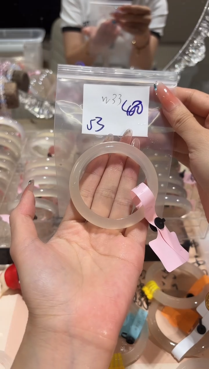 玛瑙/玉髓手镯未镶嵌E****.W33