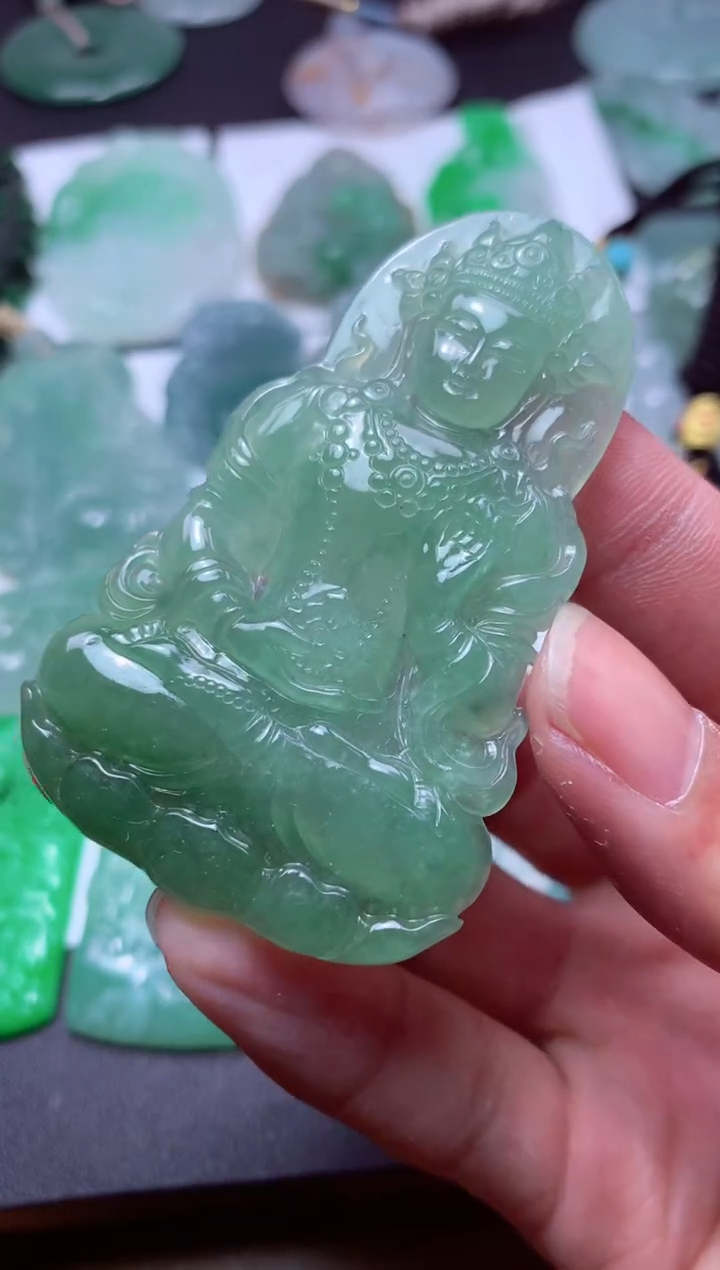 【闪购商品】翡翠颈饰未镶嵌天然翡翠