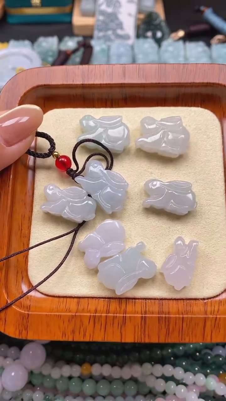 颈饰未镶嵌翡翠多样性发一