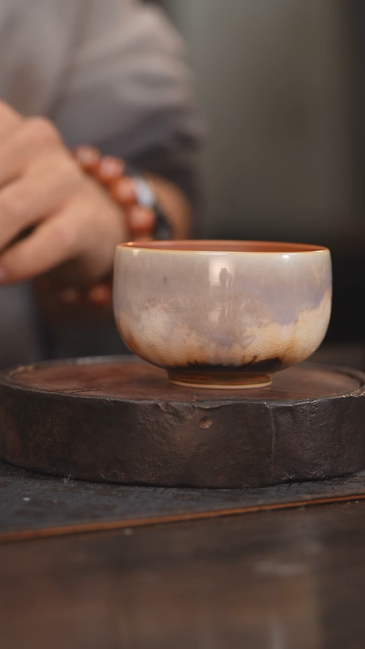 【闪购商品】杯47柴房陶瓷柴烧 金红渐变杯