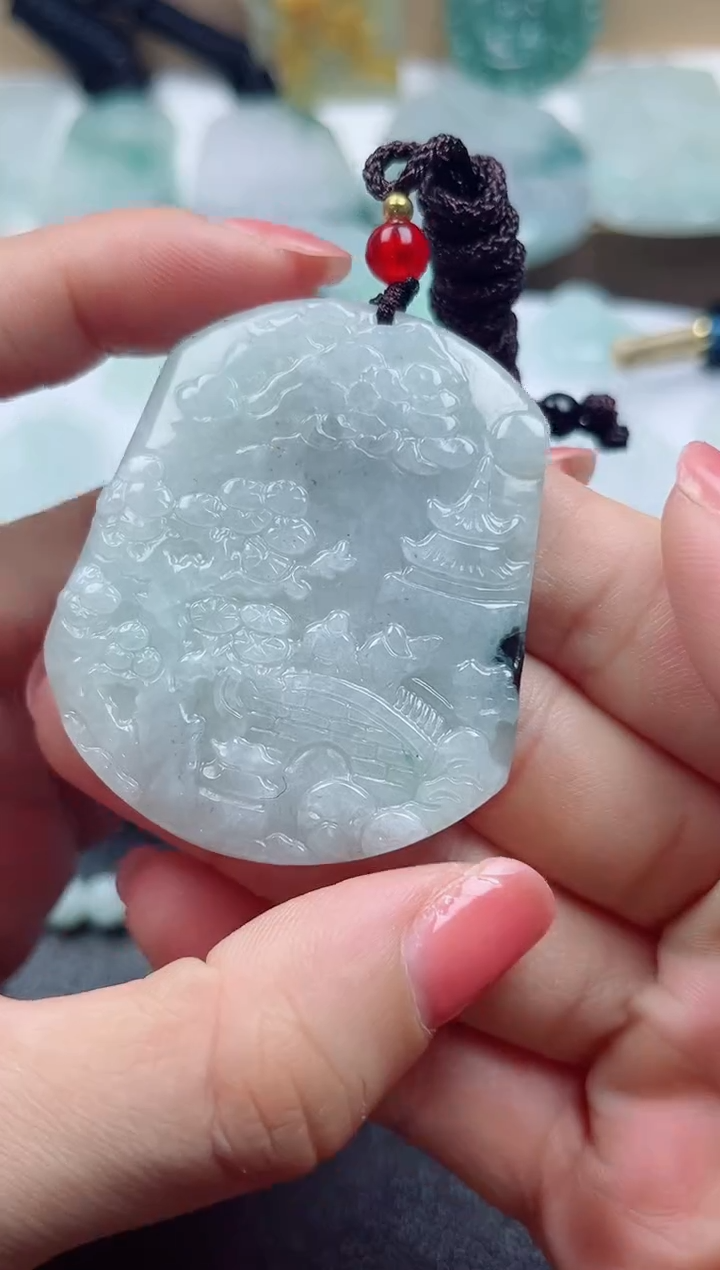颈饰未镶嵌翡翠          