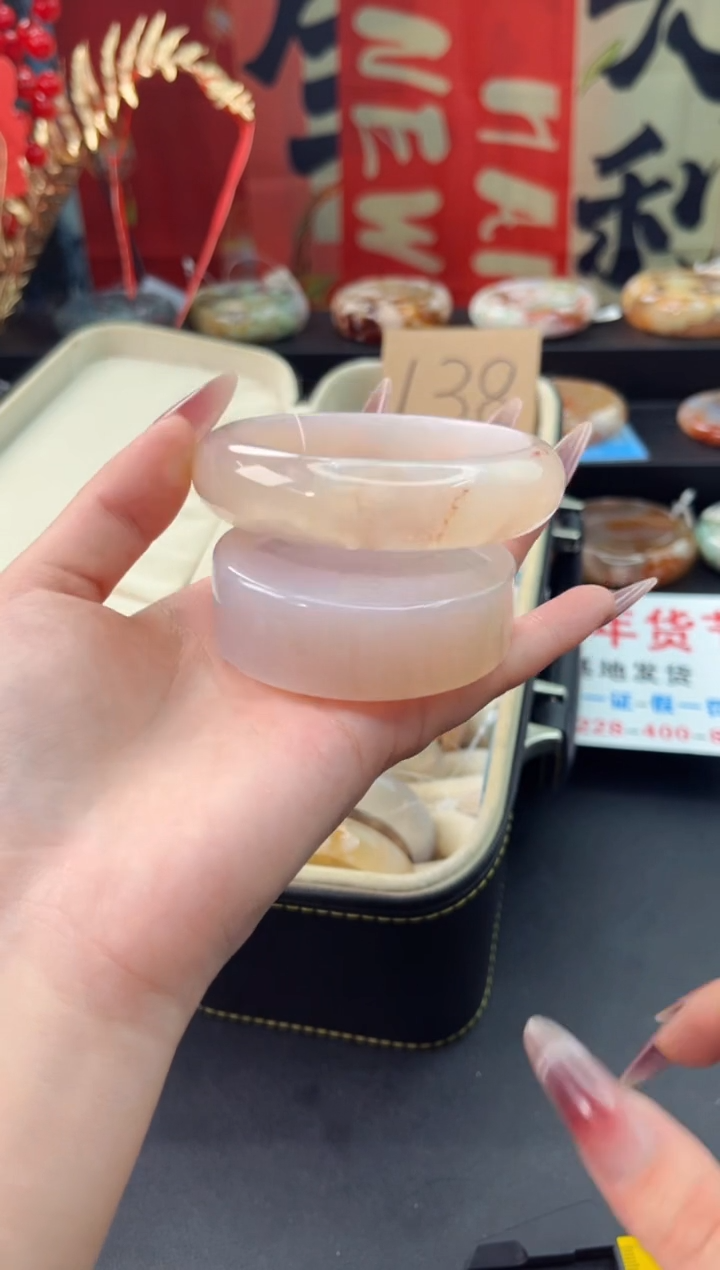 【闪购商品】石英质玉手镯未镶嵌赠送镯心（63圈口）