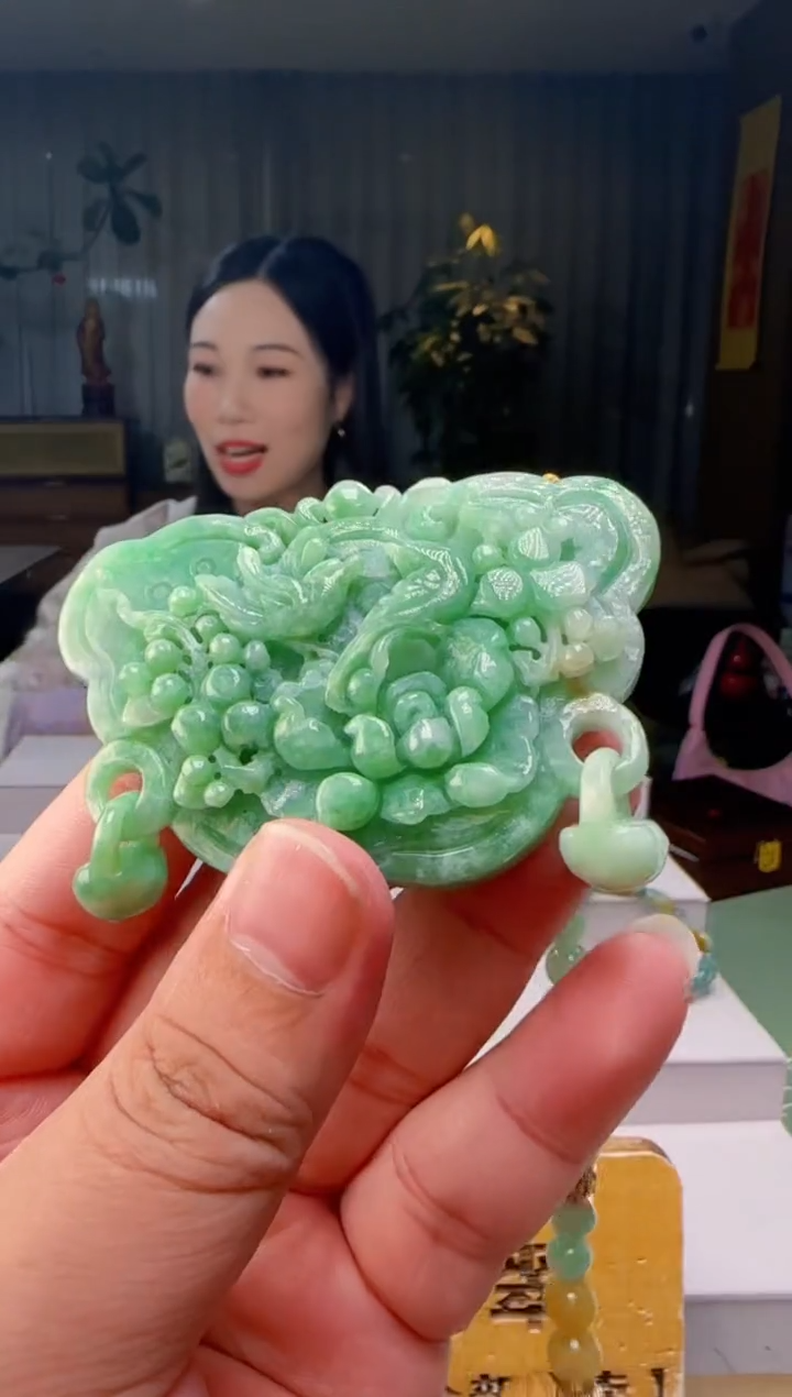 吊坠(赠链)未镶嵌翡翠ZM@@960Q3J22942