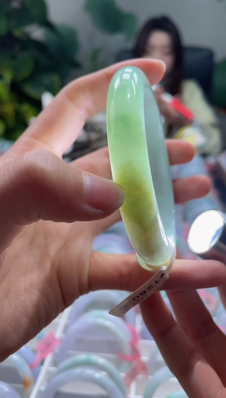 【闪购商品】翡翠手镯未镶嵌49手镯61