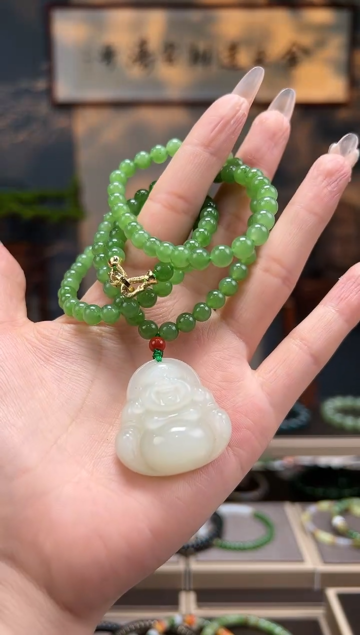 【闪购商品】和田玉挂件未镶嵌碧玉带珠链佛公