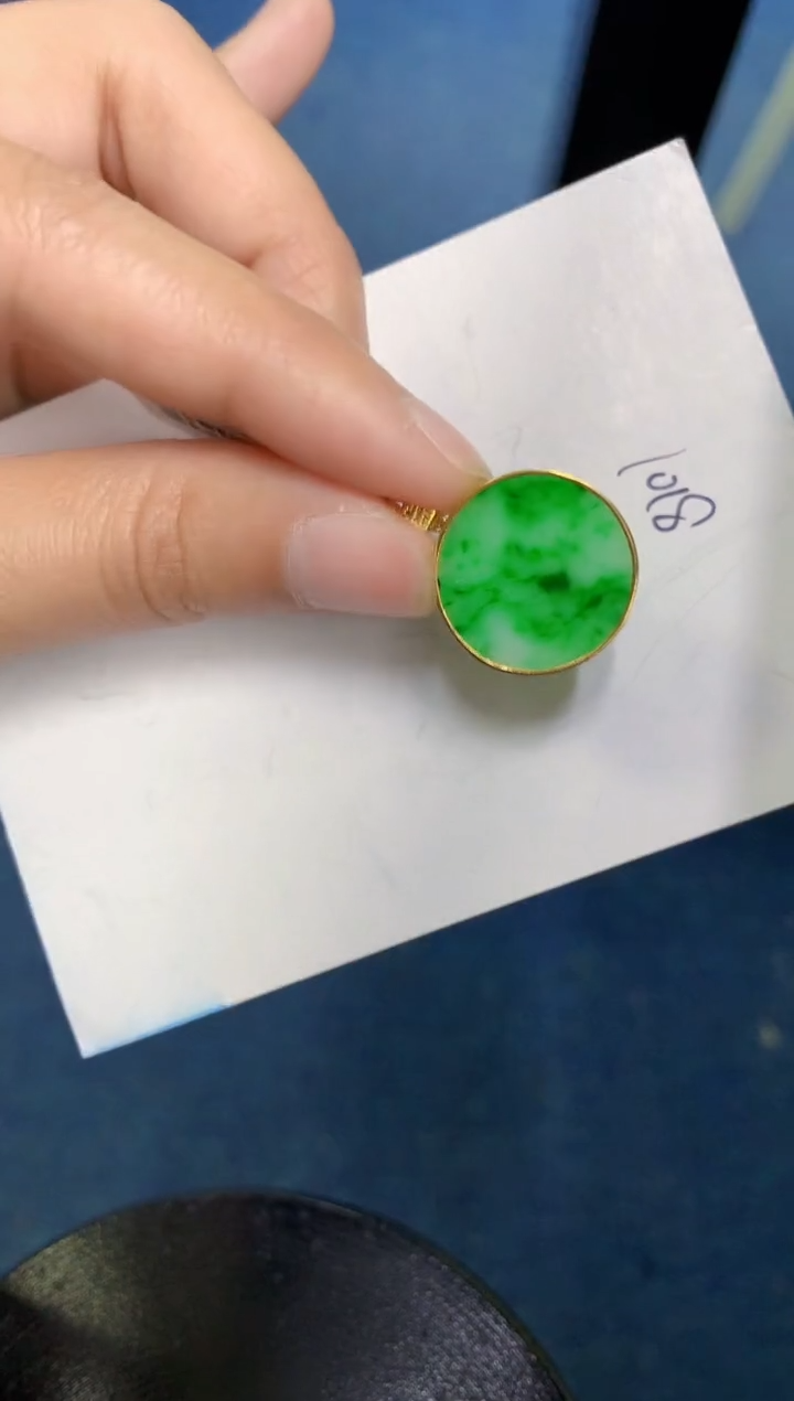 【闪购商品】翡翠颈饰18K金镶嵌000000000