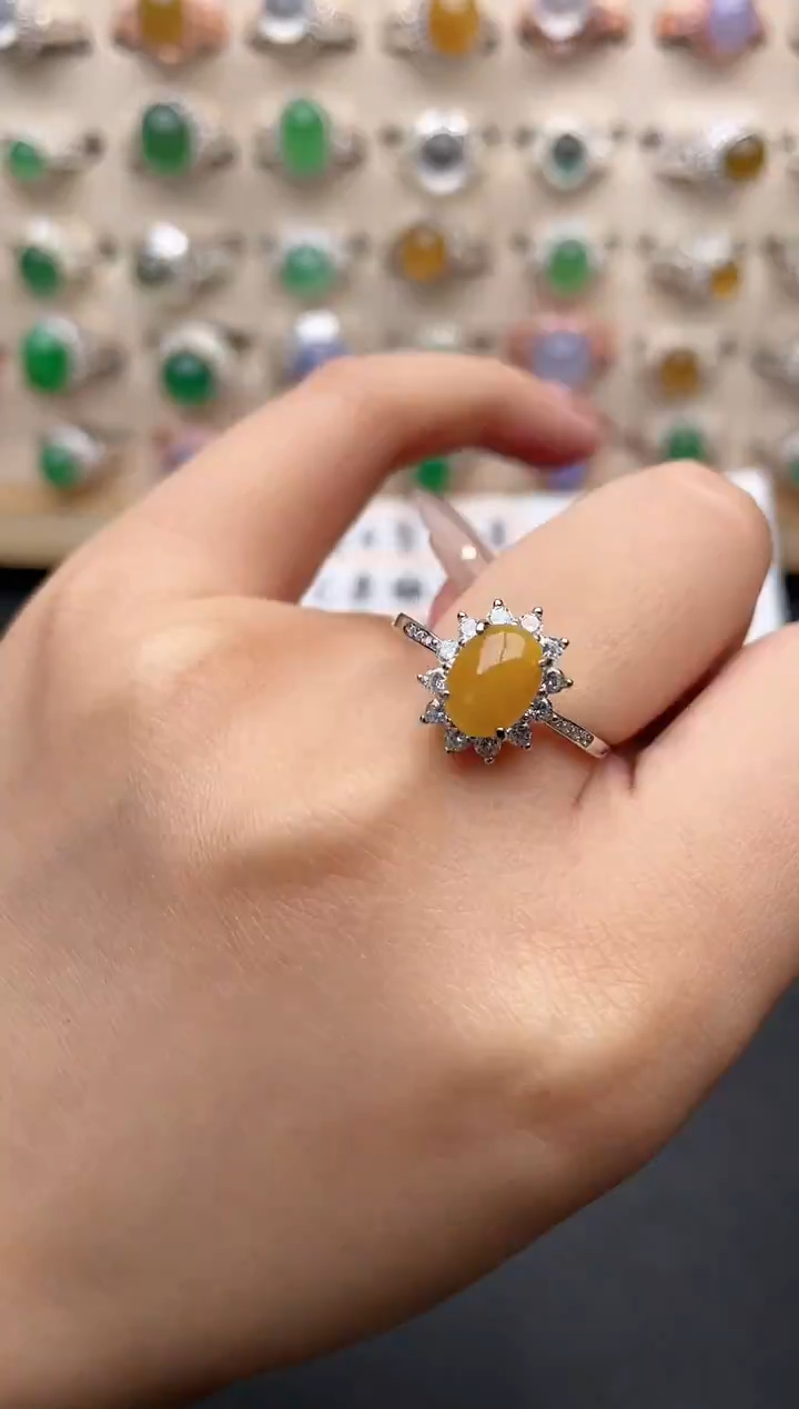 【闪购商品】翡翠戒指银S925镶嵌一物一证一礼盒