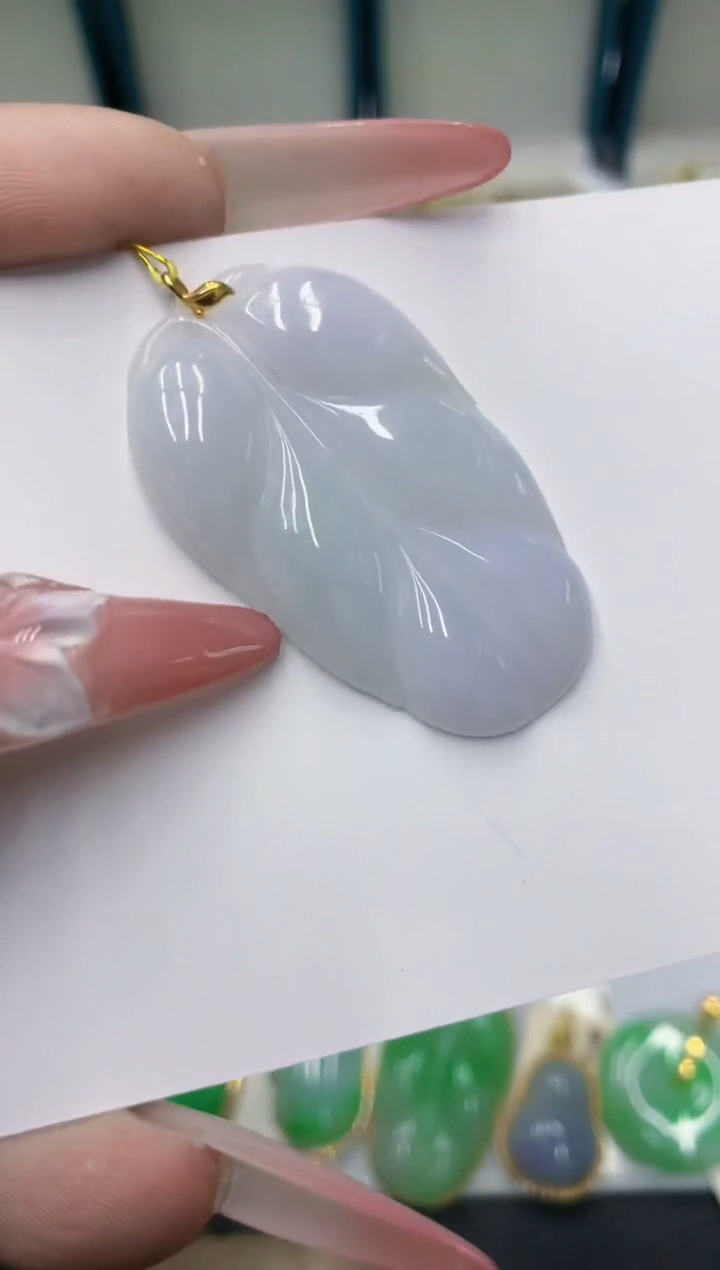 颈饰18K金镶嵌翡翠11111