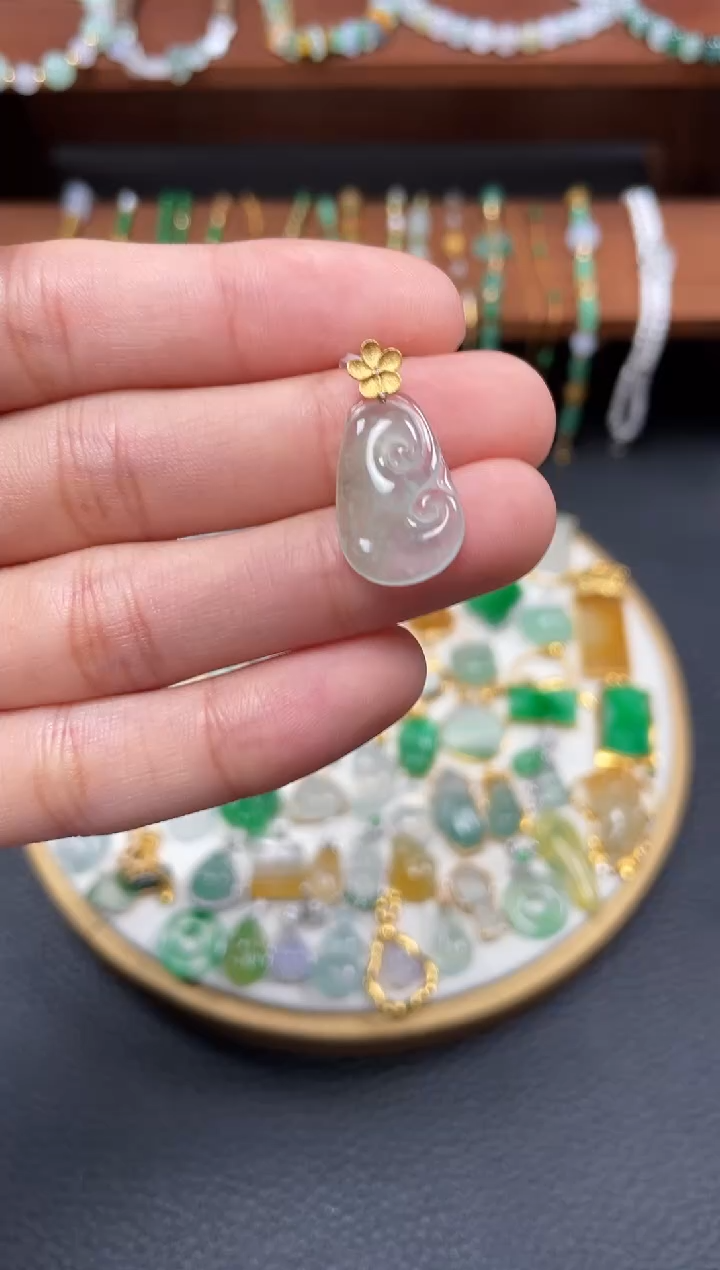 【闪购商品】翡翠吊坠(不含链)18K金镶嵌一个   JK271