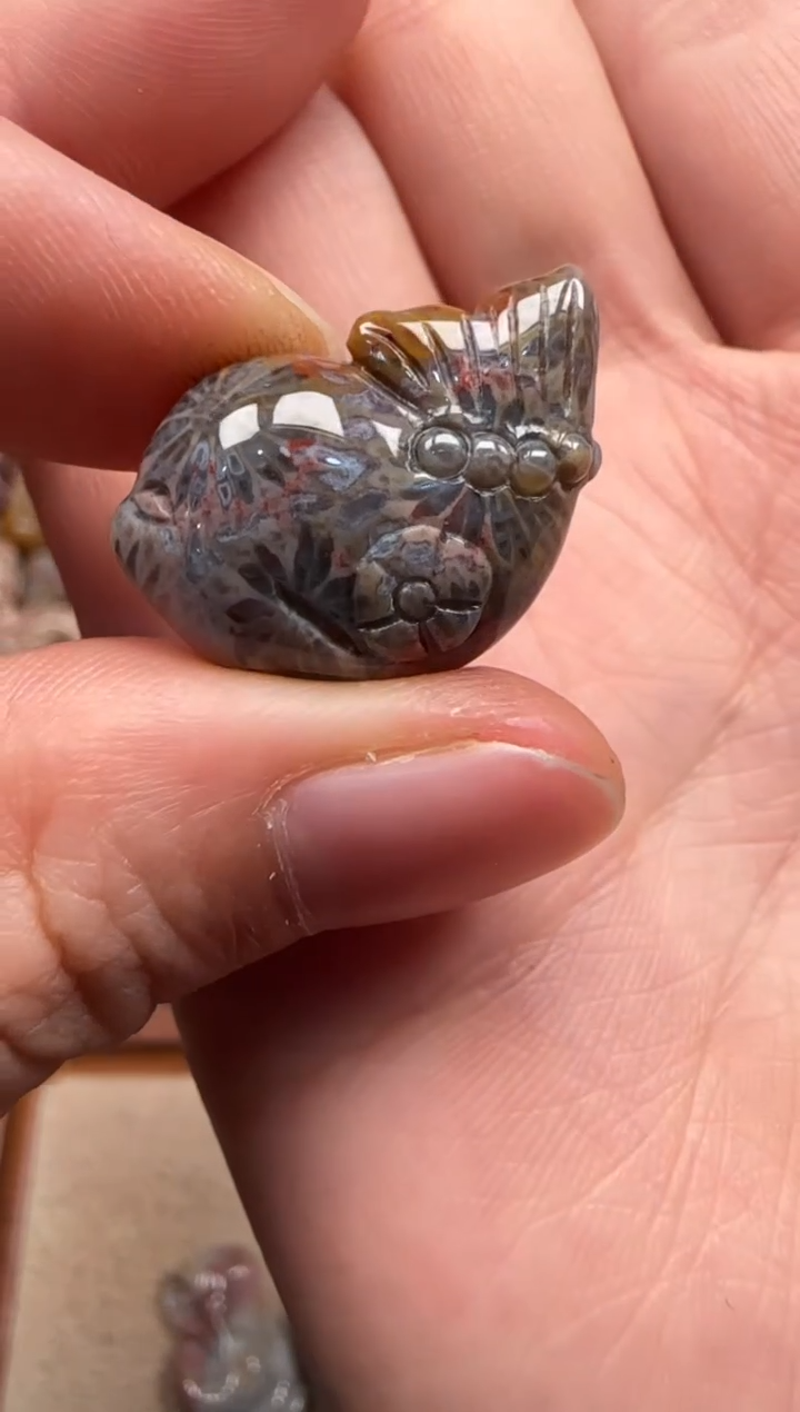 【闪购商品】硅化珊瑚（珊瑚玉）颈饰未镶嵌472